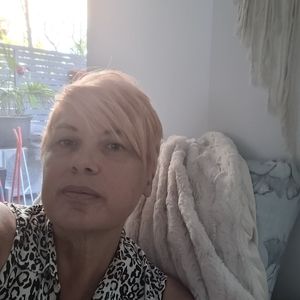 Meet your Posher, Leanne